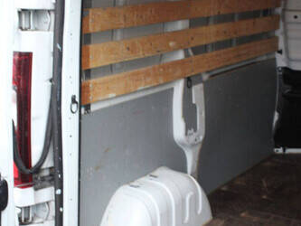 2017-renault-trafic-1435375-46171861