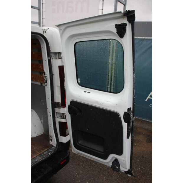 2017 Renault Trafic-46171863