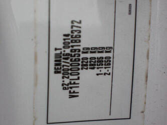 2017-renault-trafic-1435375-46171868