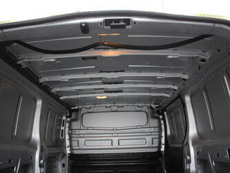 2018-renault-trafic-1435376-46171920