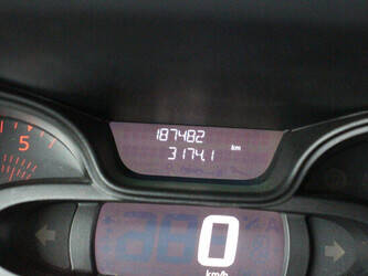 2018-renault-trafic-1435376-46171936