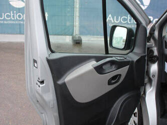 2017-renault-trafic-1-6dci-1435378-46171976