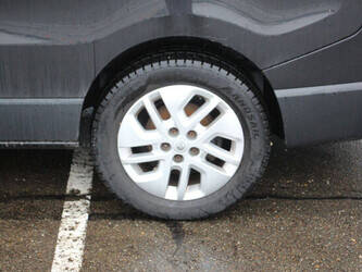 2016-renault-trafic-1435379-46172001