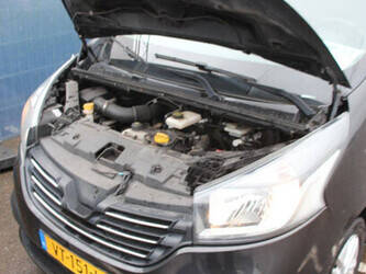 2016-renault-trafic-1435379-46172017