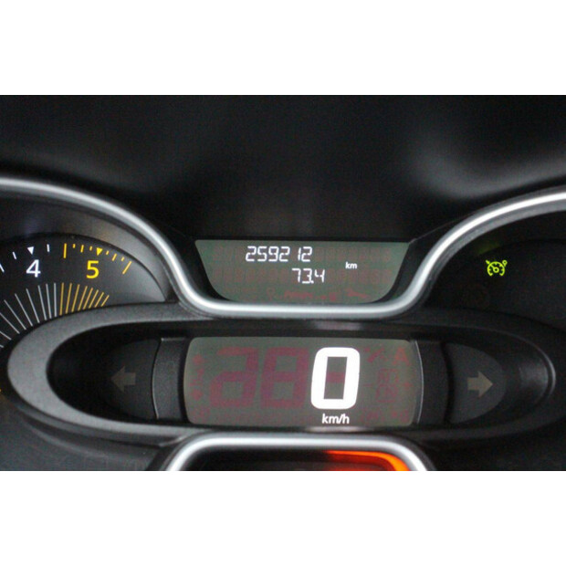 2016 Renault Trafic-46172030