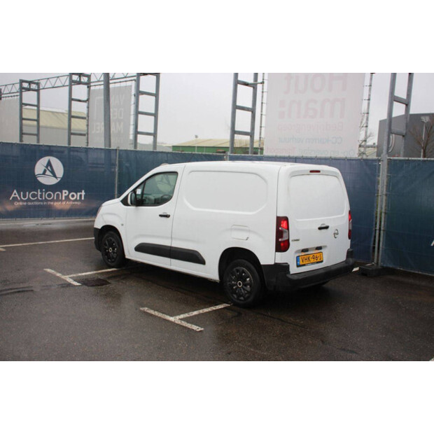 2020 Opel COMBO-46172037