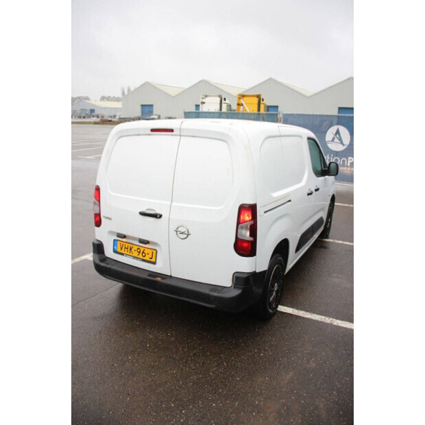 2020 Opel COMBO-46172039