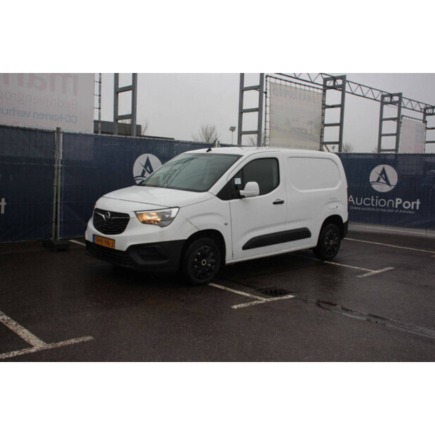2020 Opel COMBO-46172042