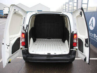 2020-opel-combo-1435380-46172048