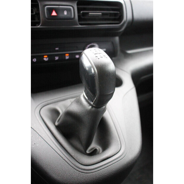 2020 Opel COMBO-46172074