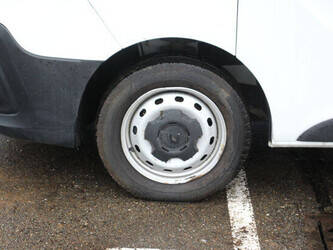 2018-renault-trafic-1435381-46172090