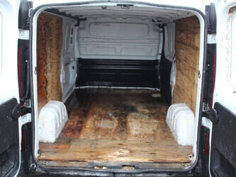 2018-renault-trafic-1435381-46172097