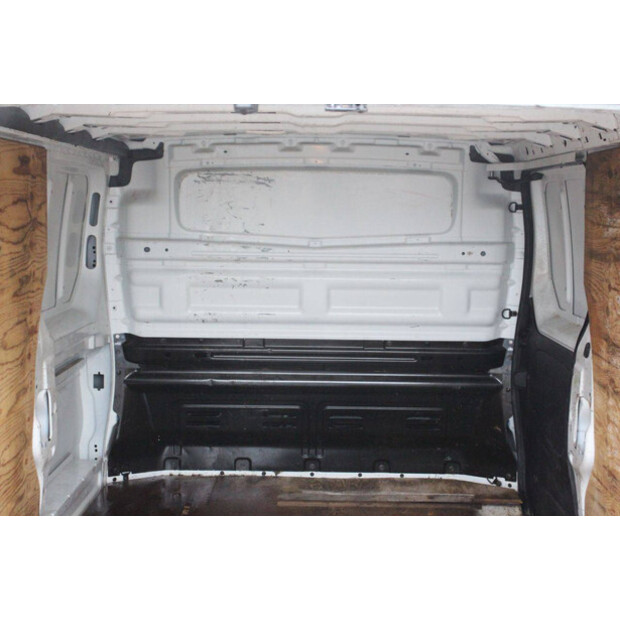 2018 Renault Trafic-46172098