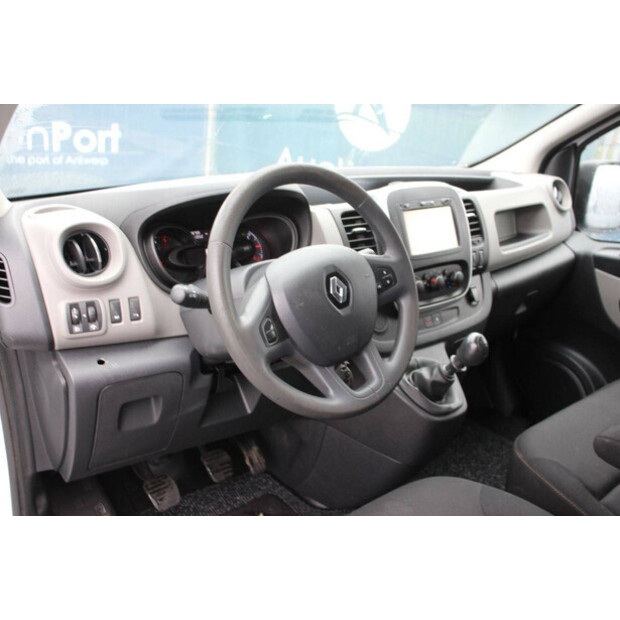 2018 Renault Trafic-46172109