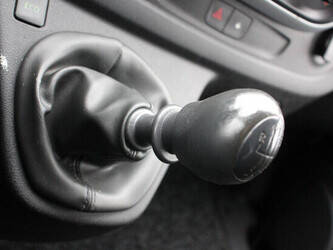 2018-renault-trafic-1435381-46172118