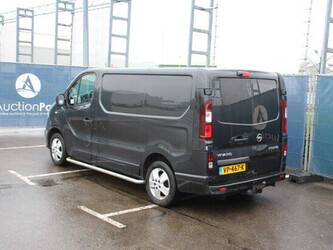 2015-opel-vivaro-1435382-46172122