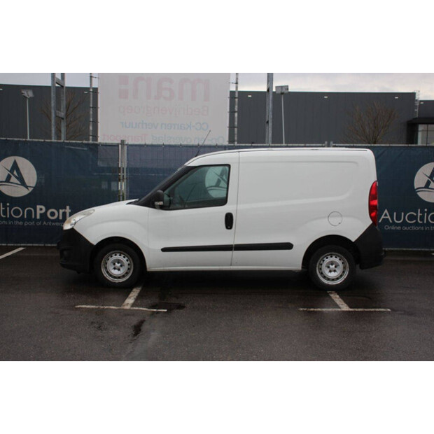 2013 Opel COMBO-46172166
