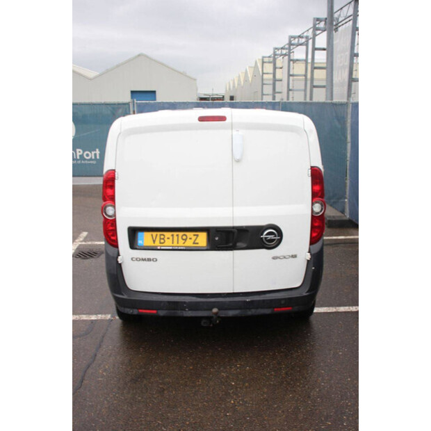 2013 Opel COMBO-46172168