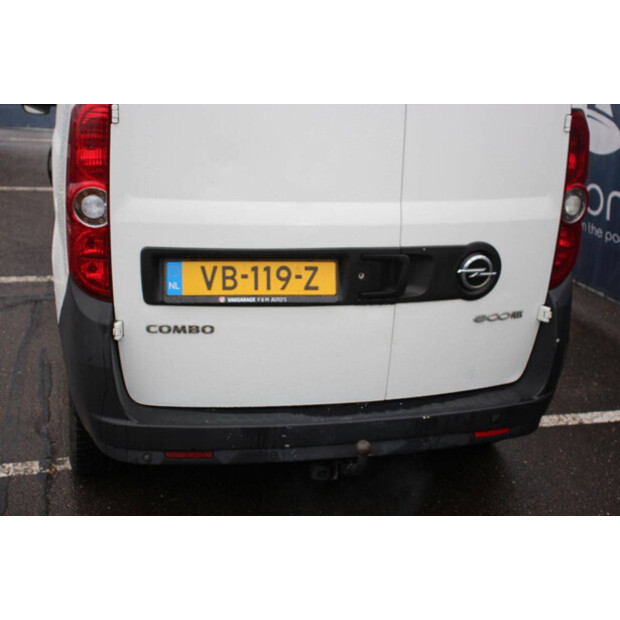 2013 Opel COMBO-46172179