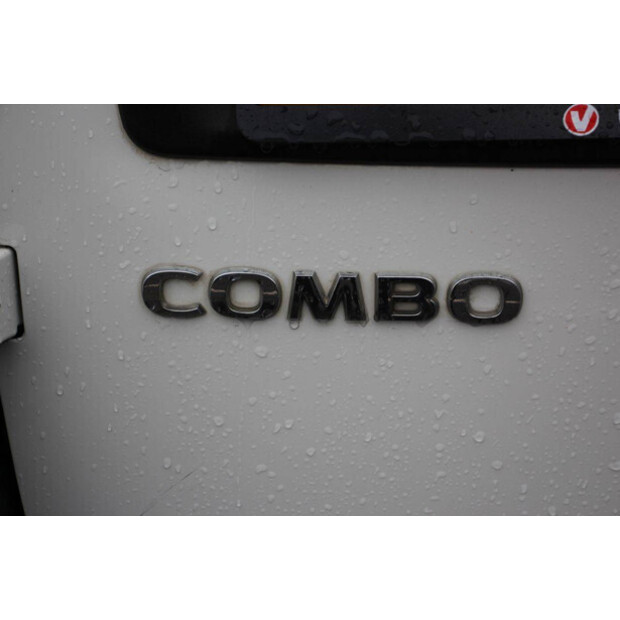 2013 Opel COMBO-46172181