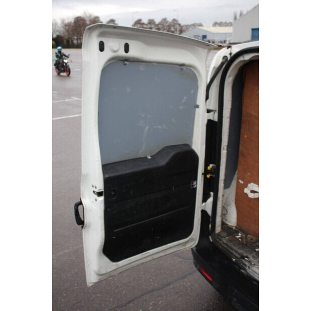 2013 Opel COMBO-46172184