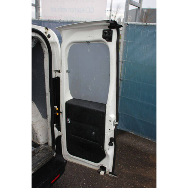 2013 Opel COMBO-46172186