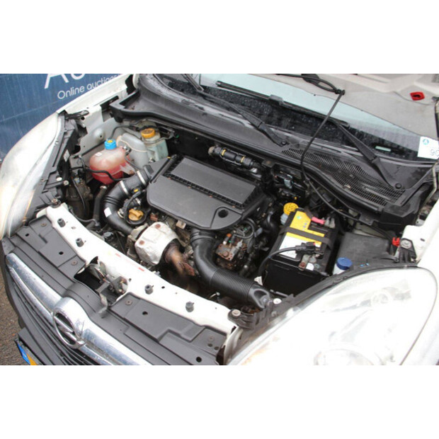 2013 Opel COMBO-46172193