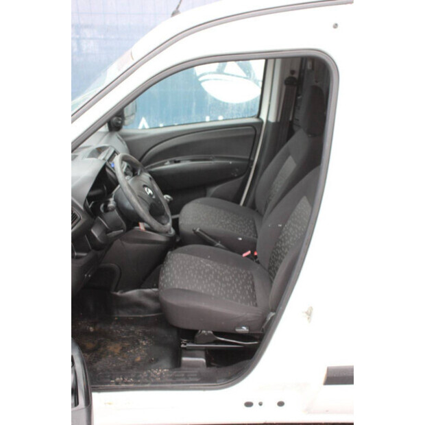 2013 Opel COMBO-46172196