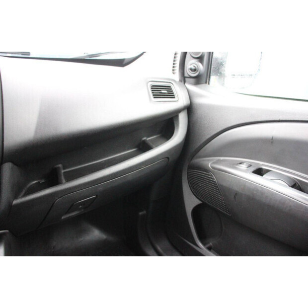 2013 Opel COMBO-46172210