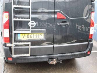 2017-nissan-nv400-1435385-46172268