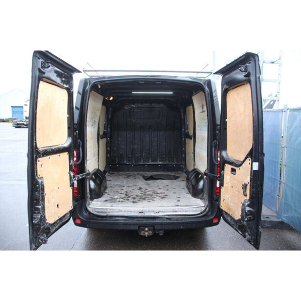 2017 NISSAN NV400-46172271