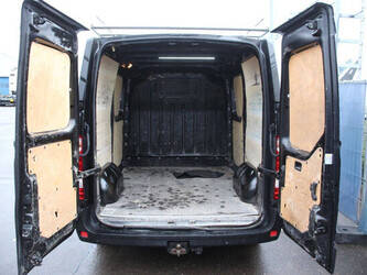 2017-nissan-nv400-1435385-46172271