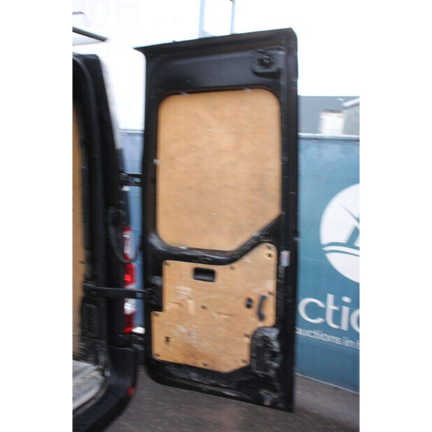 2017 NISSAN NV400-46172274