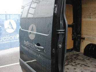 2017-nissan-nv400-1435385-46172277