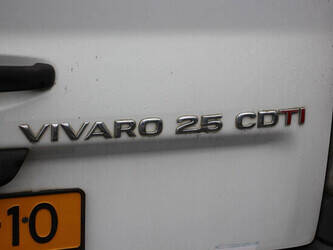 2011-opel-vivaro-2-5-cdti-1435386-46172314