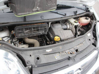 2011-opel-vivaro-2-5-cdti-1435386-46172327