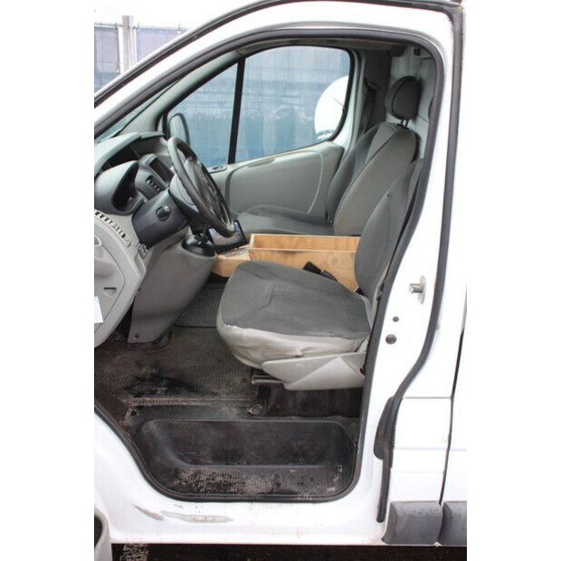 2011 Opel Vivaro 2.5 CDTI-46172329