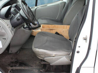 2011-opel-vivaro-2-5-cdti-1435386-46172329