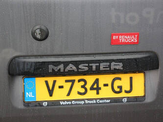 2018-renault-master-1435387-46172360