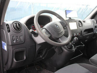 2018-renault-master-1435387-46172378