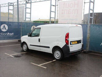 2014-opel-combo-1435388-46172394