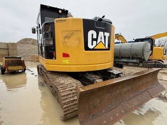 صورة ل معدات البناء 2020 كاتربيلر 325FLCR