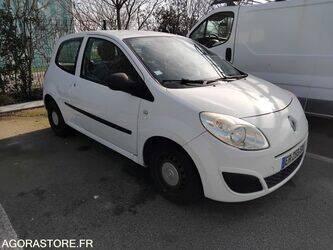 2009-renault-twingo-1435529-46186555