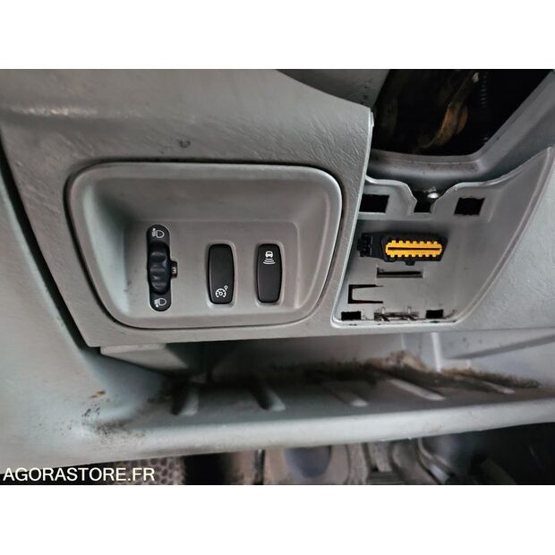 2010 رينو Trafic-46186617