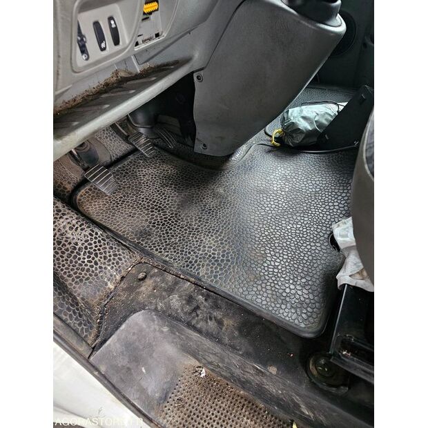 2010 رينو Trafic-46186619