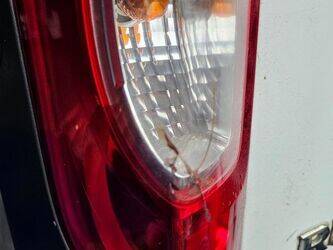 2010-renault-trafic-1435532-46186630