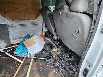 2010-renault-trafic-1435532-46186643