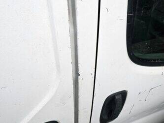 2010-renault-trafic-1435532-46186646