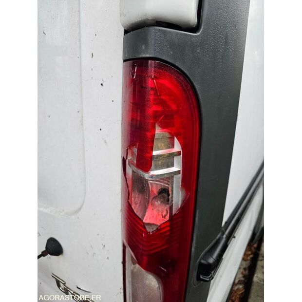 2010 رينو Trafic-46186647