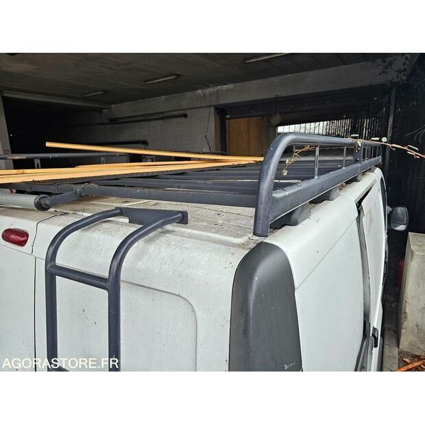 2010 رينو Trafic-46186649